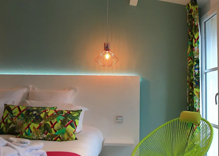 Oda ve Kahvaltı La Dolce & D'hotes La Rochelle (Charente-Maritime)